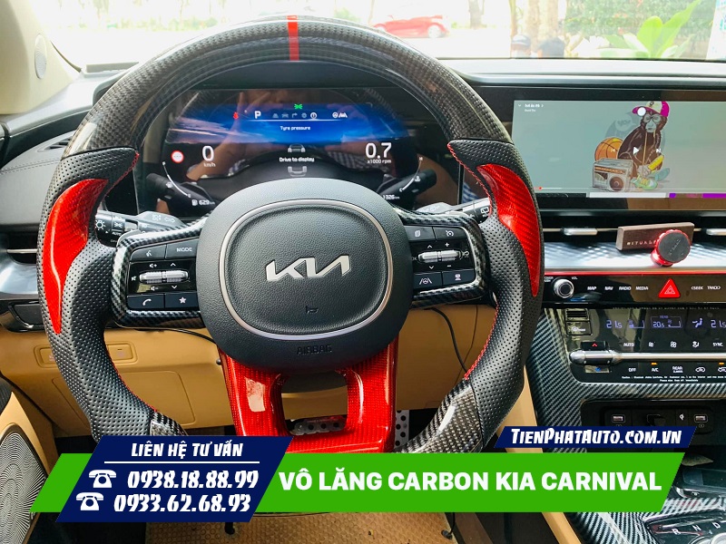 Tiến Phát Auto chuyên độ vô lăng Carbon Kia Carnival tại TPHCM