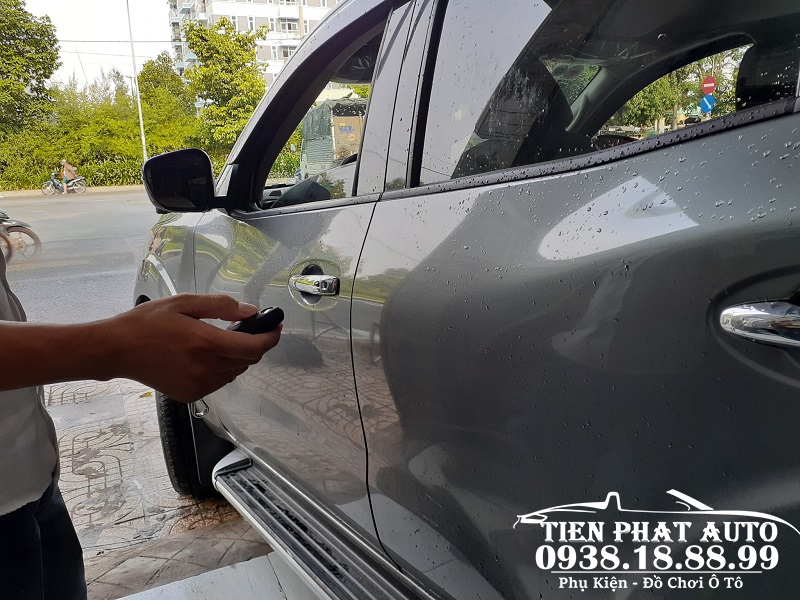 gap-guong-len-kinh-nissan-terra
