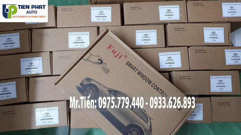 gap-guong-len-xuong-kinh-cho-innova-fortuner-vios