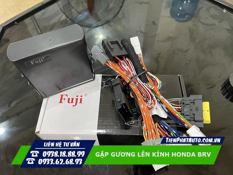 Gập gương lên kính Honda BRV giúp mang lại khá nhiều sự tiện lợi