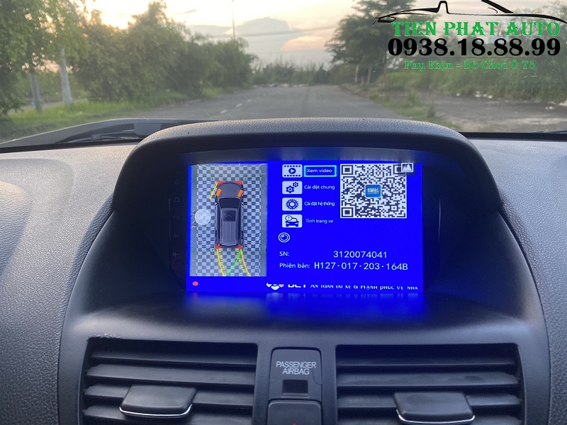 khi-len-xe-khoi-dong-camera-360-dct-acura-mdx-hien-thi-toan-canh-xung-quanh-xe