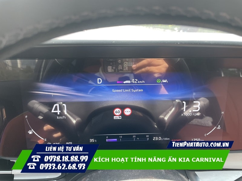 Quét biển báo giao thông sau khi kích hoạt tính năng ẩn Kia Carnival