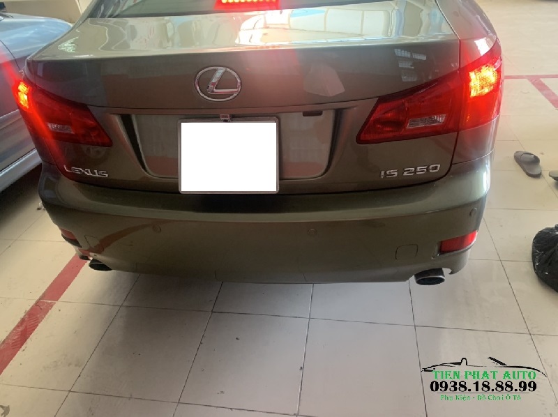 lap-man-hinh-dvd-tesla-cho-lexus-is-250-duoc-tang-camera-lui-ahd