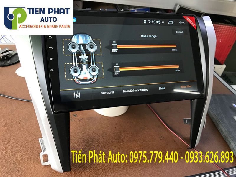 man-hinh-Android-cam-sim-4G-cho-Camry-2019