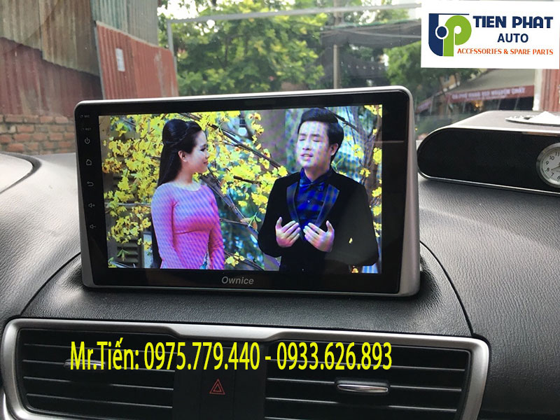 man-hinh-Android-cho-xe-Mazda3