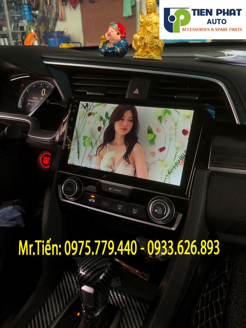 man-hinh-DVD-Android-cho-xe-Honda-Civic-2019