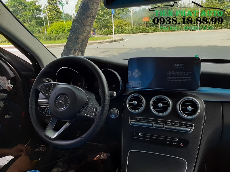 man-hinh-DVD-Android-mercedes-c200-2017