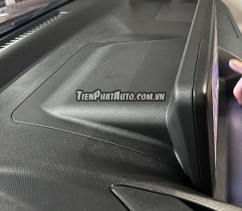 Hình ảnh phần mặt dưỡng hoàn toàn mới, lắp đặt vừa khít thẩm mỹ