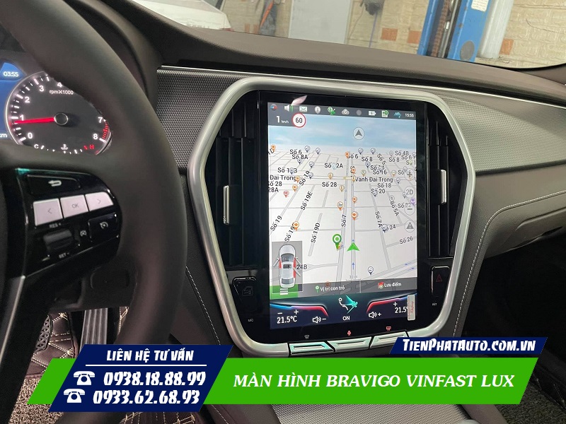 Màn hình tích hợp sẳn các phần mềm chỉ đường vô cùng tiện lợi