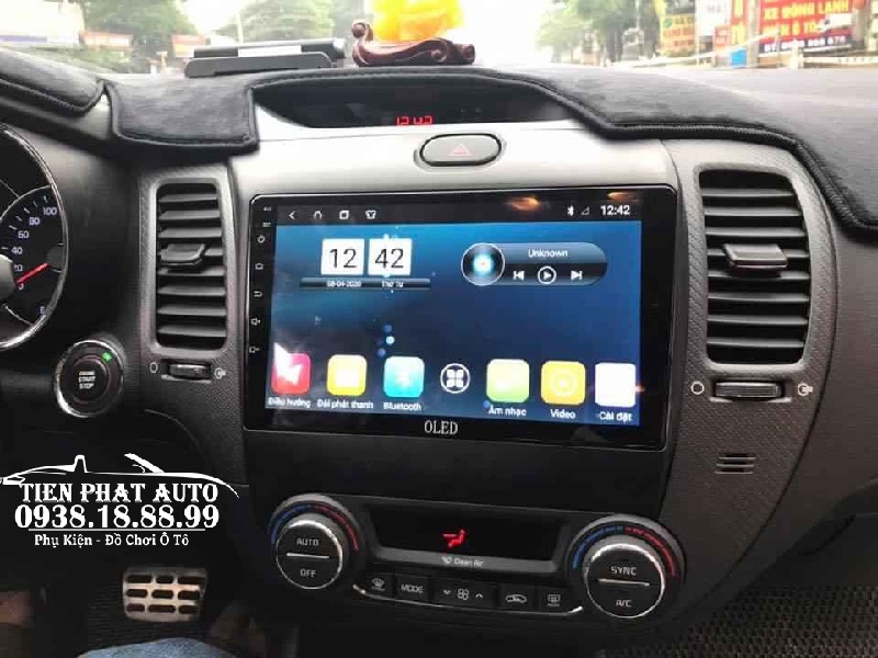 man-hinh-dvd-android-Oled-cho-xpander-cross