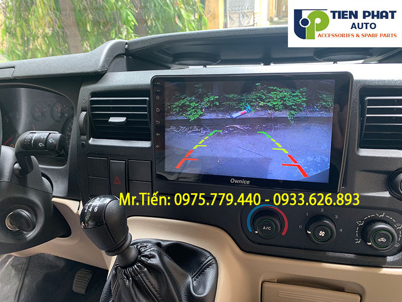 man-hinh-dvd-android-cho-xe-ford-transit
