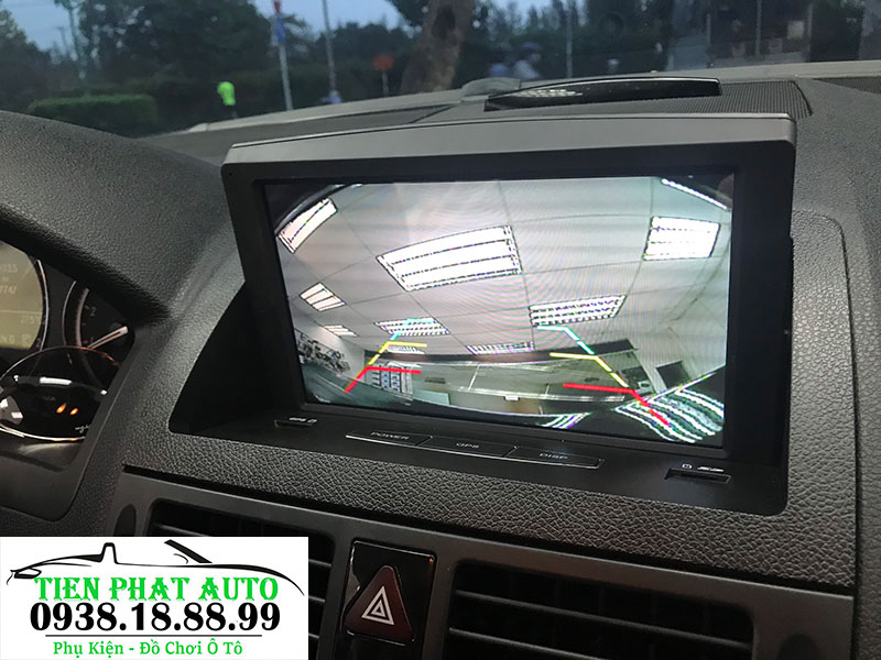 man-hinh-dvd-android-theo-xe-mercedes-c200-tienphatauto-4