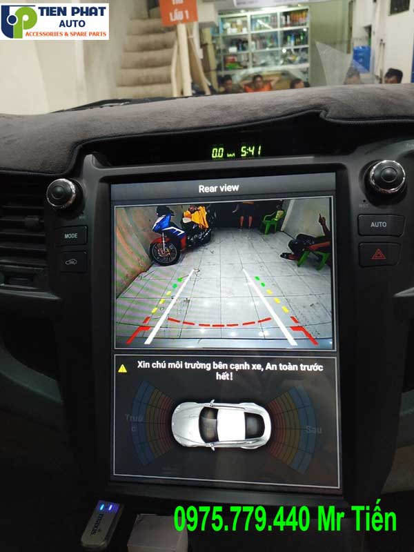 man hinh dvd tesla cho fortuner