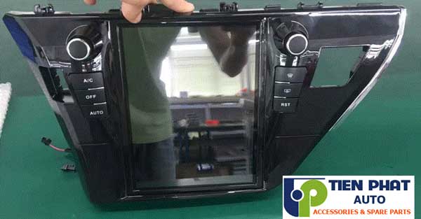 phan phoi man hinh dvd tesla cho altis 2015