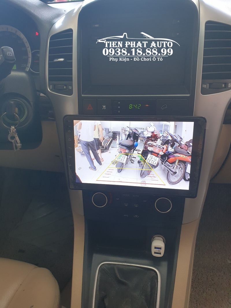 man-hinh-tesla-chevrolet-captiva