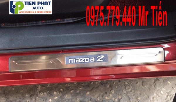 Nẹp bước chân có đèn cho mazda 2 đời 2018