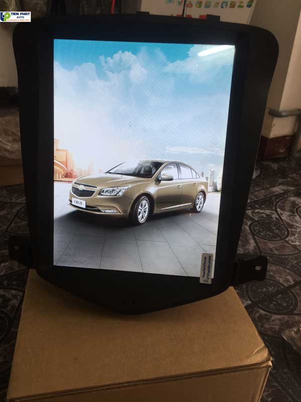 phan phoi si le man hinh dvd cho cruze mau tesla cao cap