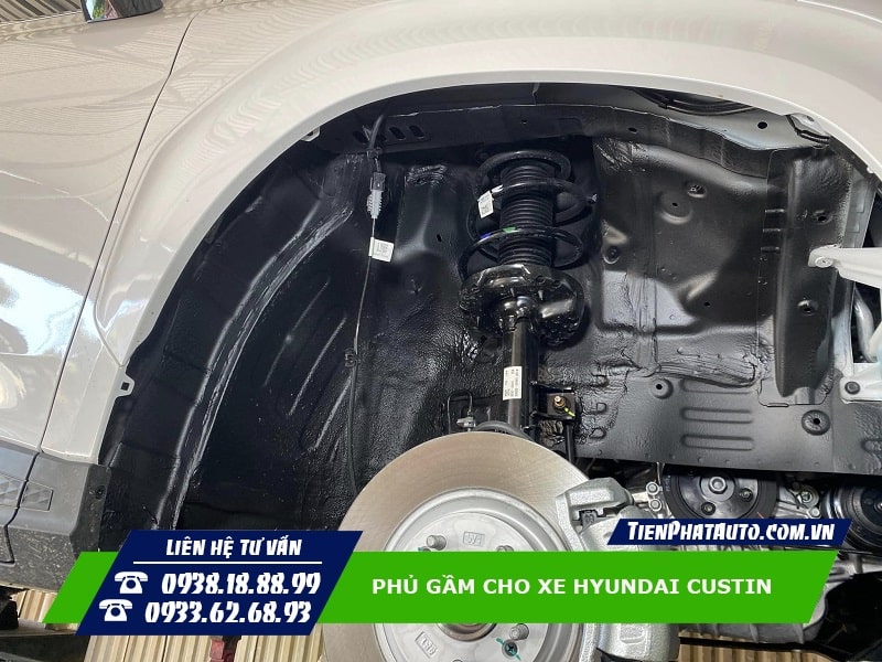 Hình ảnh phủ gầm Hyundai Custin vị trí hốc bánh xe