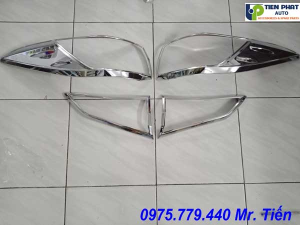 noi ban phu kien do choi trang tri cho toyota vios