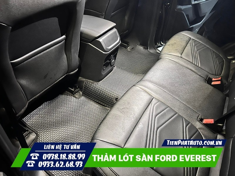 Mẫu thảm lót sàn cho xe Ford Everest 2023 chất liệu cao su