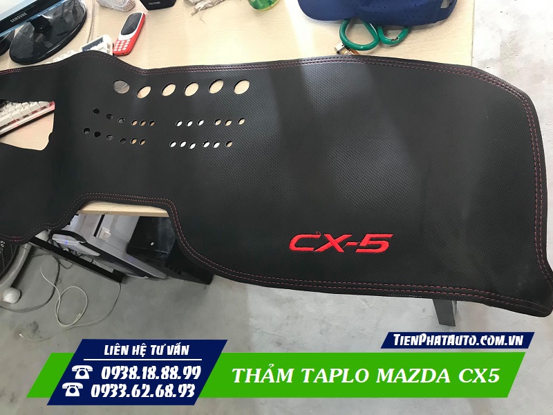 Thảm taplo Mazda CX5 chất liệu da vân cacbon cao cấp