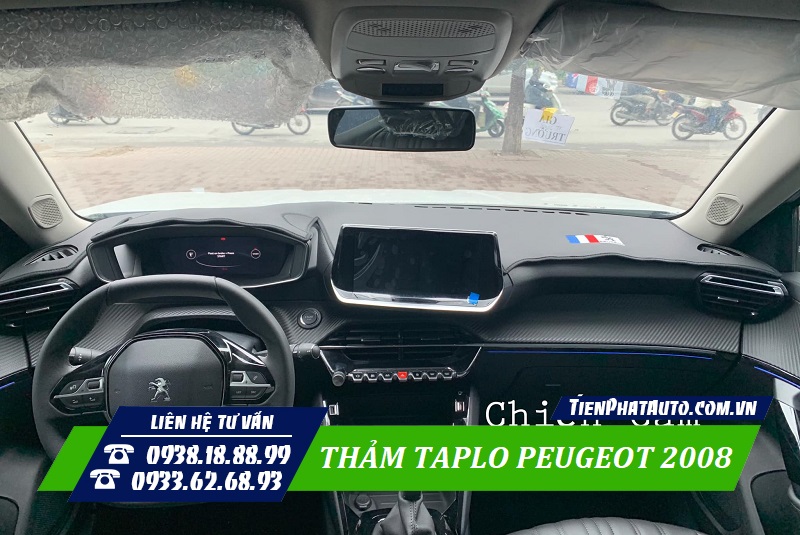 Thảm taplo Peugeot 2008 là phụ kiện cần thiết không thể thiếu