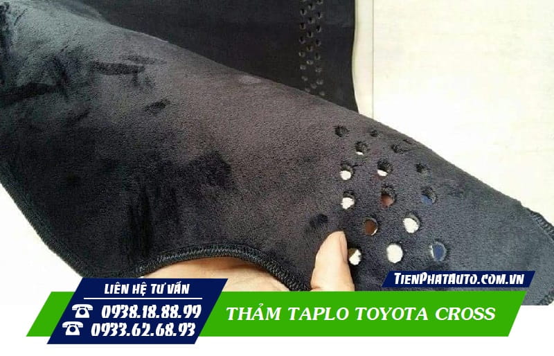Mẫu thảm taplo Toyota Cross chất liệu nhung