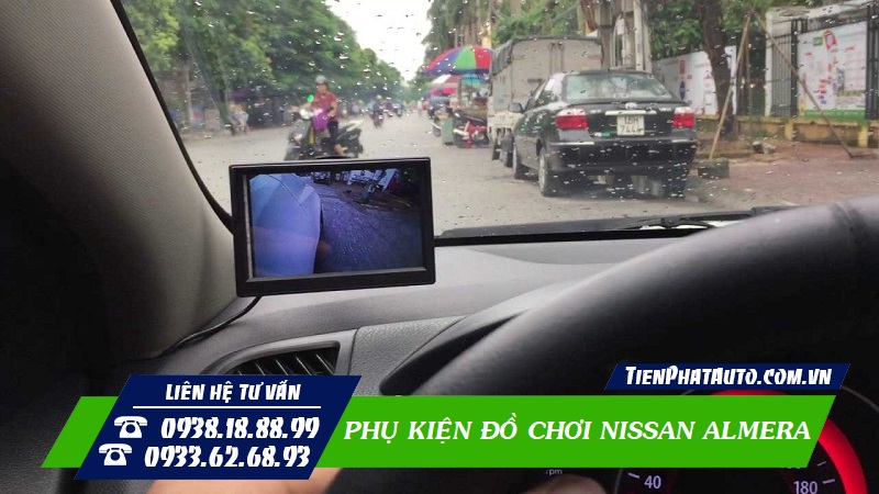 Camera cập lề giúp tấp lề đường dễ dàng và tiện lợi