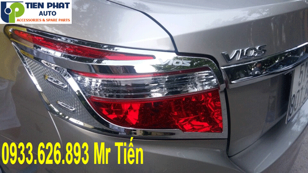 viền đèn sau xe toyota vios