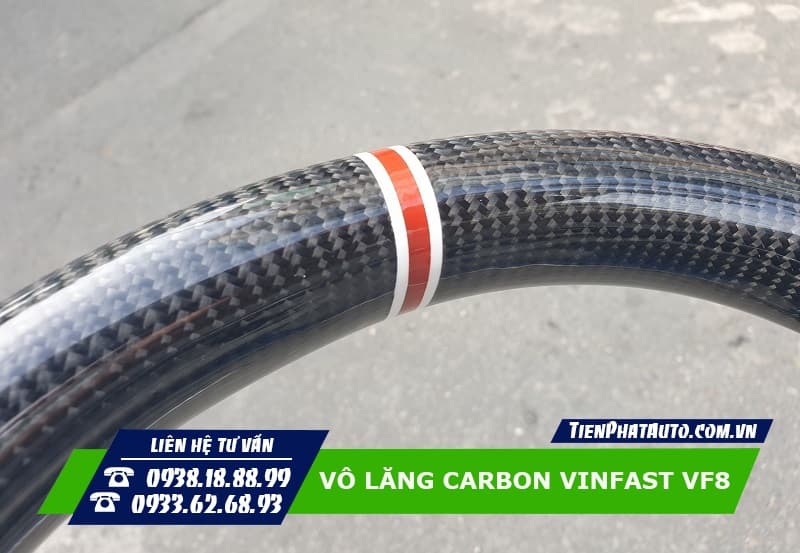 Vô lăng thiết kế tạo cảm giác cầm nắm đầm chắc tay hơn khi lái xe