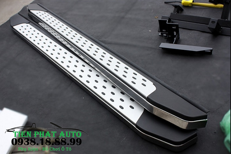 Mẫu bệ bước chân chấm bi cho xe Mazda CX5 chất lượng
