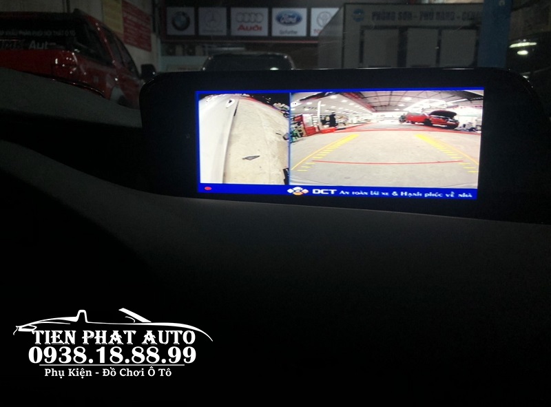 Màn hình hiển thị camera lùi góc bên phải xe