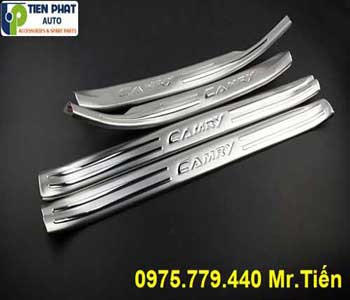 Bệ Bậc Bước Trong Inox Chống Trầy Phần Mủ Toyota Camry