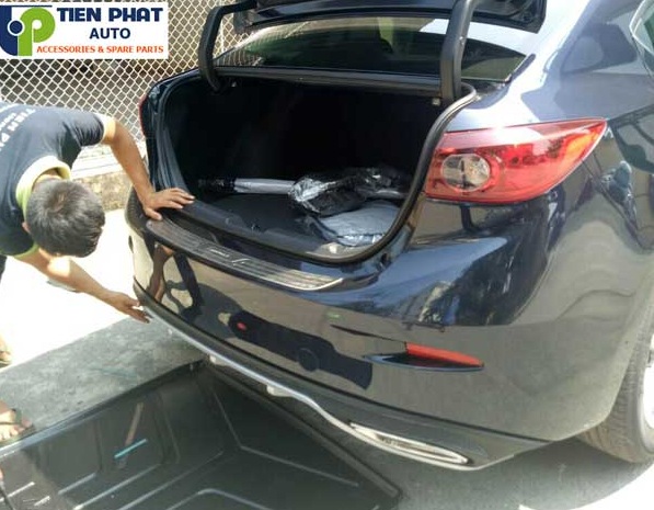 Chuyên Độ Lipbo Mazda 3 kiểu Mercedes cho Mazda 3 Uy Tín Nhanh Tại Tp.Hcm