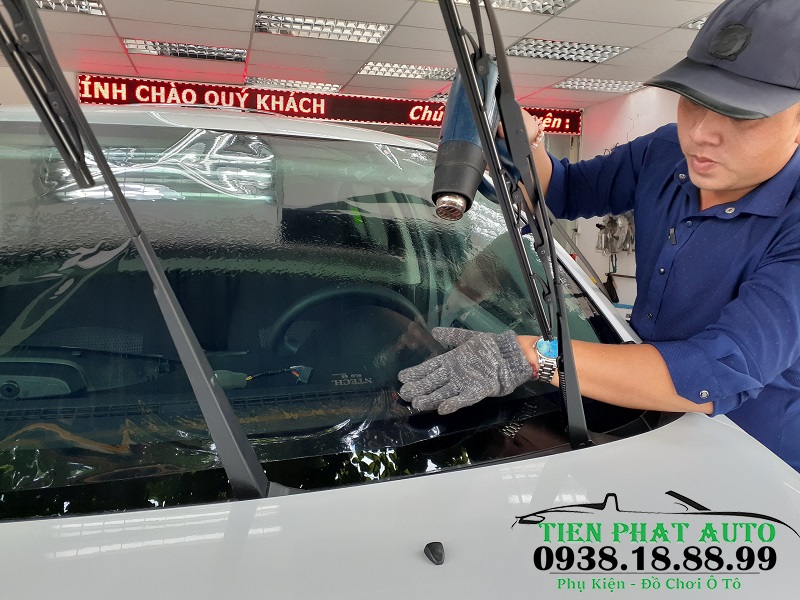 Dán Phim Cách Nhiệt Cao Cấp Cho Xe Mitsubishi Attrage Tại Tiến Phát Auto