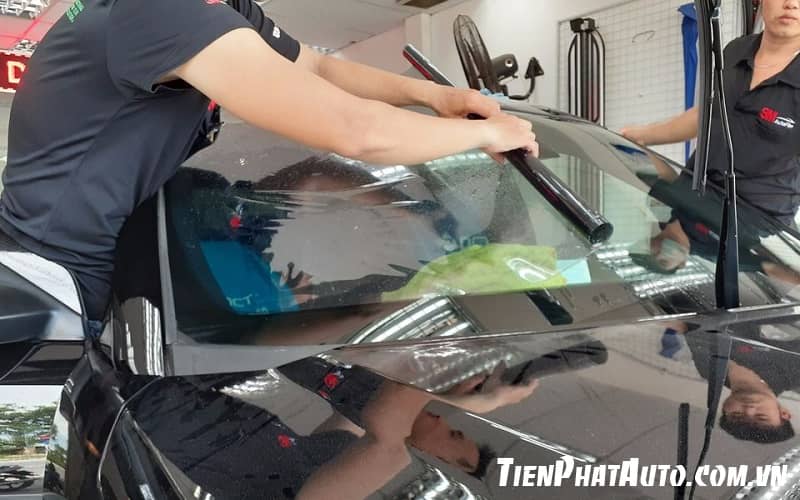 Dán Phim Cách Nhiệt Kia Sonet