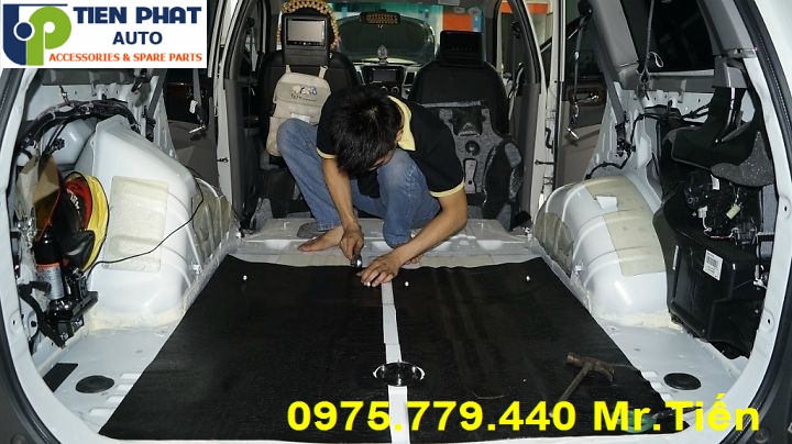 Dịch Vụ Dán Chống Ồn Cách Âm Cho Xe Hyundai Santafe Làm Tận Nơi