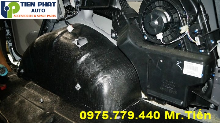 Dịch Vụ Dán Chống Ồn Cách Âm Cho Xe Hyundai Tucson Làm Tận Nơi