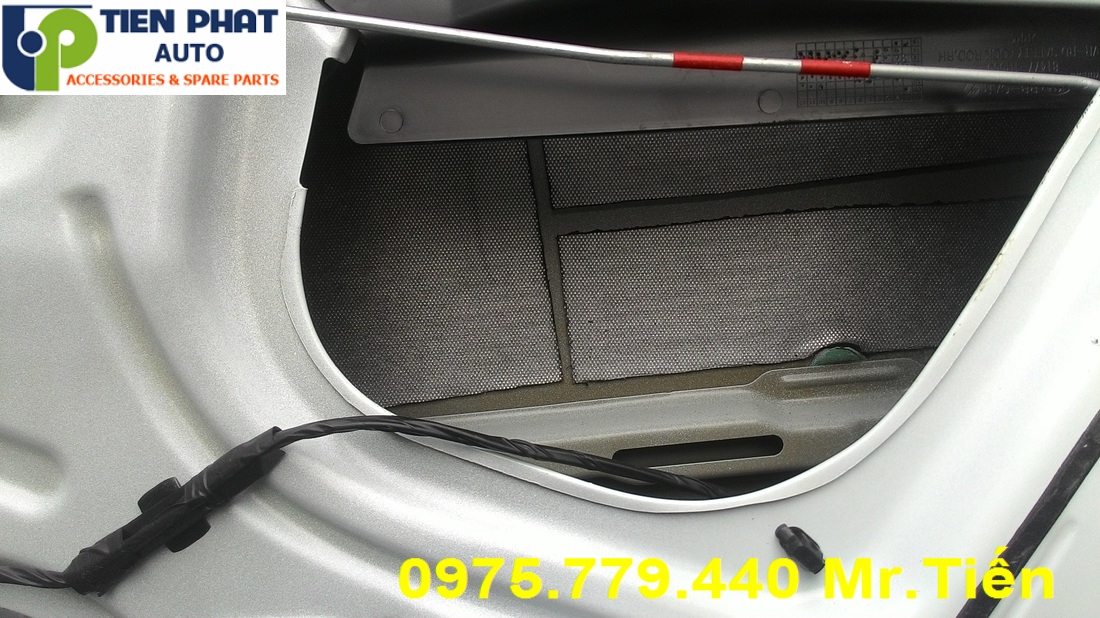 Dịch Vụ Dán Chống Ồn Cách Âm Cho Xe Nissan Juke Làm Tận Nơi