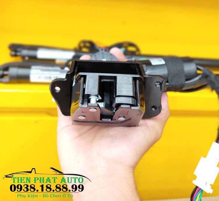 Độ Cốp Điện Cho Xe Toyota Cross