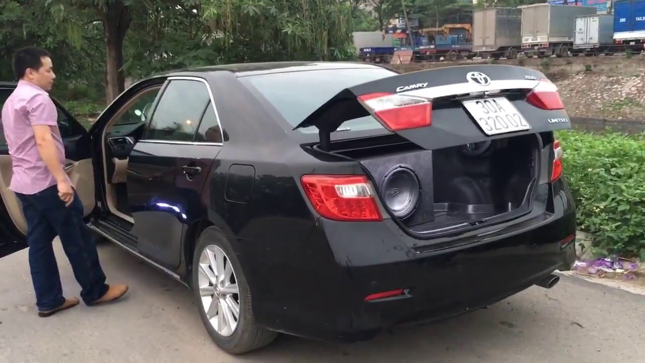 Độ Cốp Điện Ô Tô Camry Uy Tín Chất Lượng Tại TP. Hồ Chí Minh