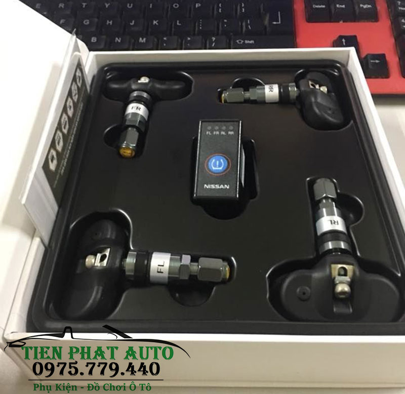 Lắp Cảm Biến Áp Suất Lốp Cho Huyndai Tucson Tại TPHCM