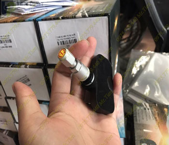 Lắp Cảm Biến Áp Suất Lốp Cho Mitsubishi Grandis Tại Tp.Hcm