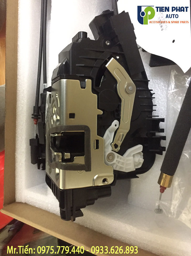 Lắp Đặt Cửa Hít Cho Xe Mercedes GLC Tại Quận Tân Bình