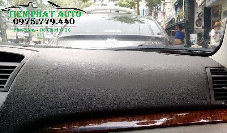 Nên Bọc Da Taplo Hay Thay Mới Cho Xe Toyota Camry?