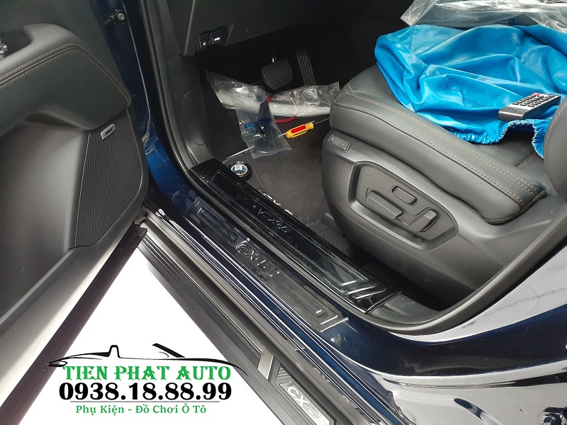 Nẹp Chống Trầy Phần Mủ (Nẹp Bước Chân Chống Trầy) Cho Mazda CX5 2018-2019 - Trang Trí Xe Ô Tô