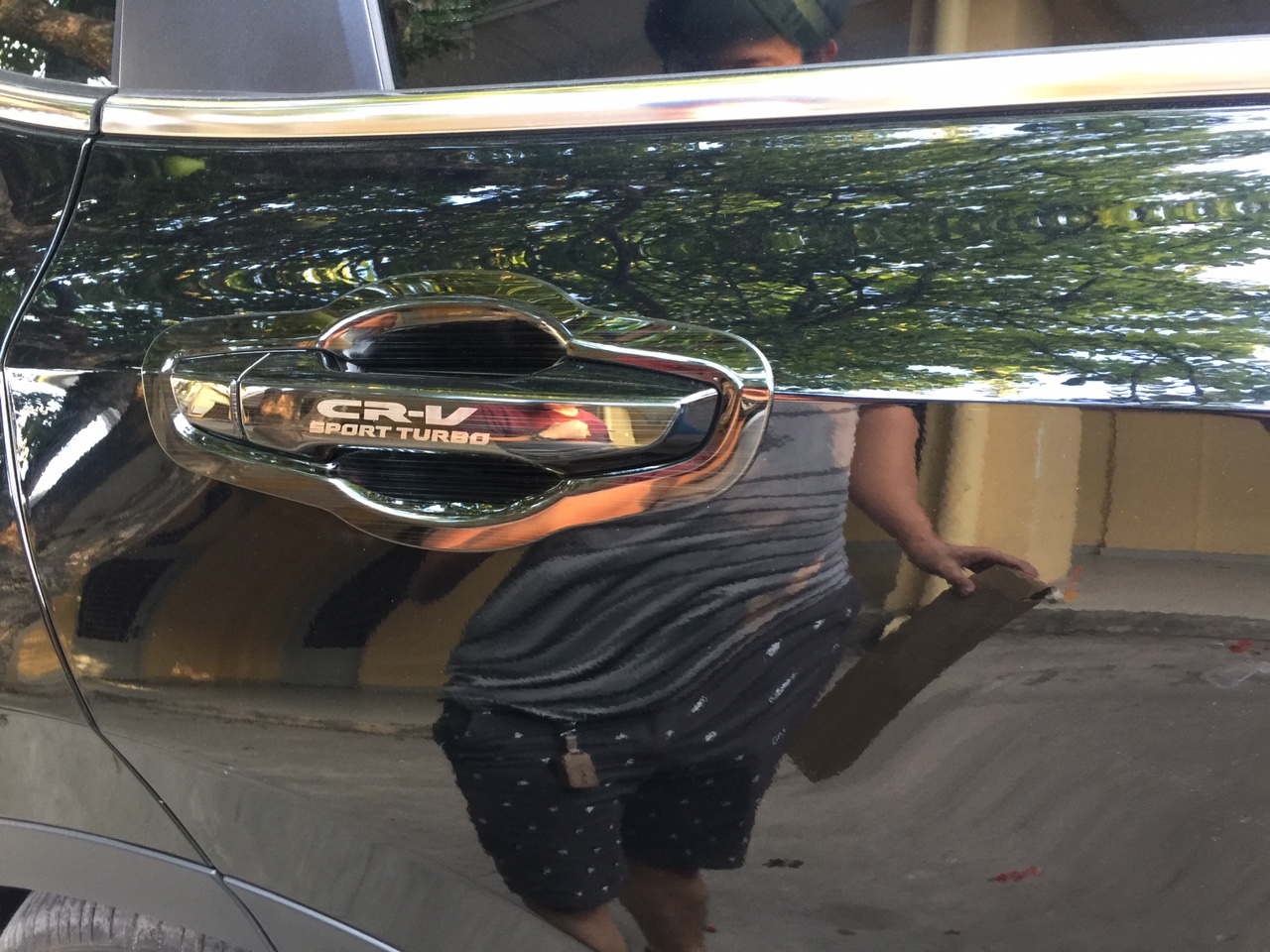 ỐP TAY CỬA CHÉN CỬA BẰNG TITAN CHO HONDA CRV