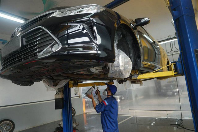 Tìm hiểu những lợi ích khi phun sơn phủ gầm xe hơi